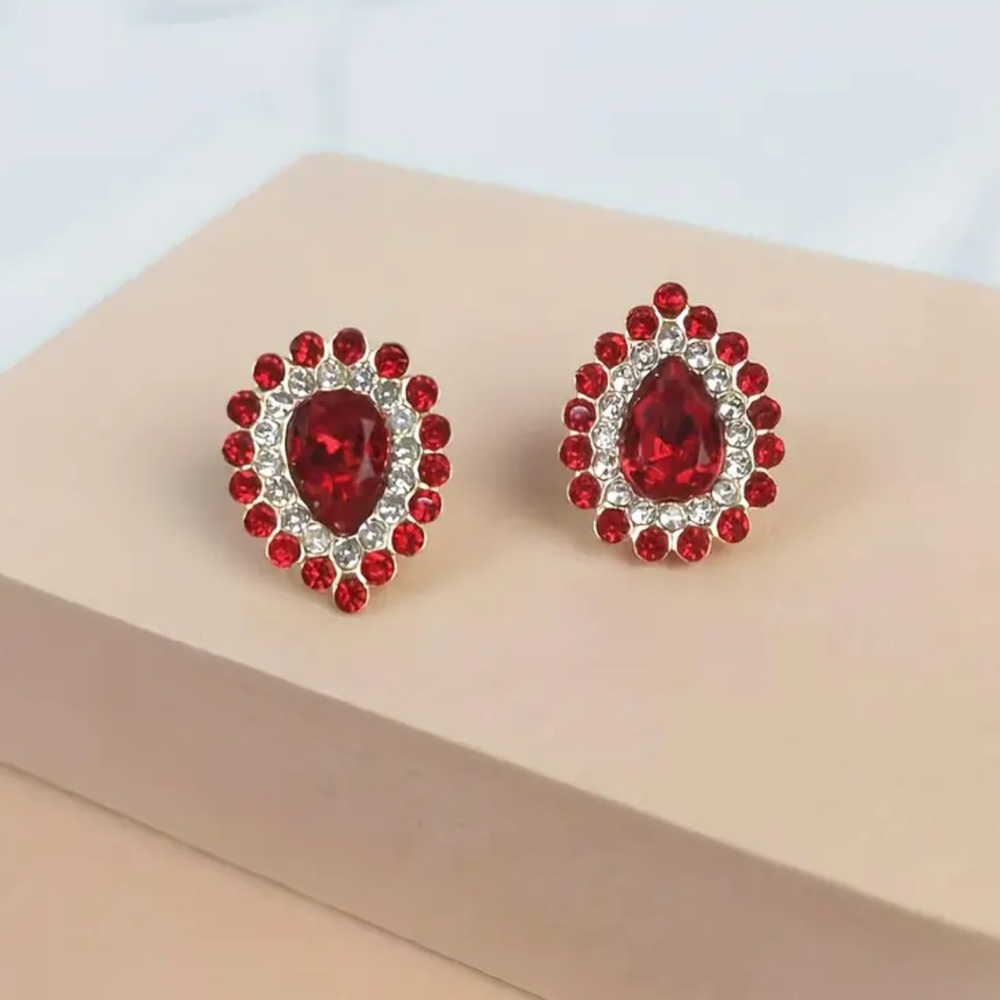 NEW Retro Ruby Water drop Stud Earrings
